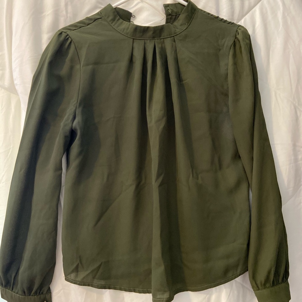 High Neck Forest Green Top With Two Neck Button